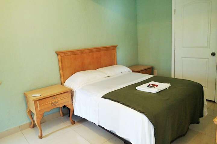 Room 5 of 24