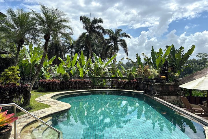 Pool Hotel