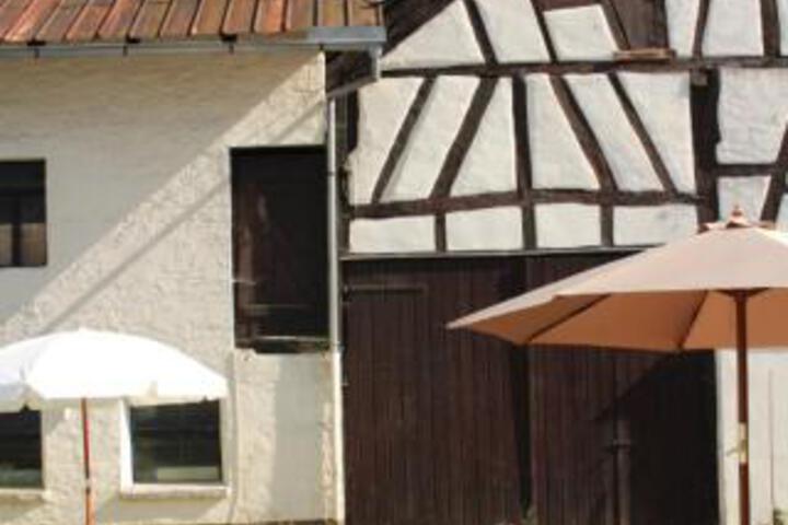 Landhof PAU