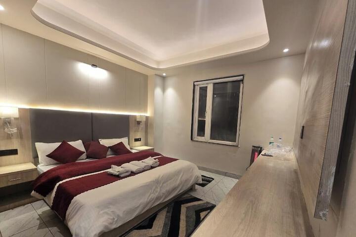 Room 3 of 11
