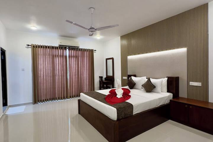 Room 14 of 30