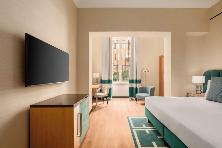 Room 5 of 43