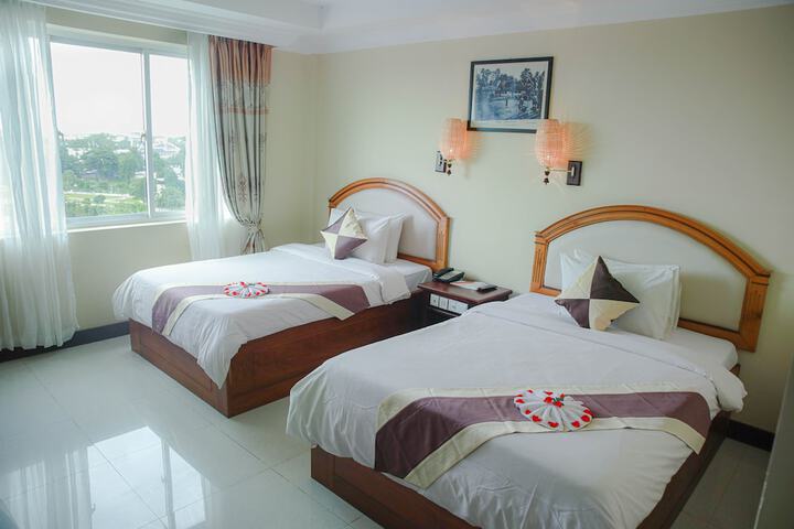 Room 21 of 90