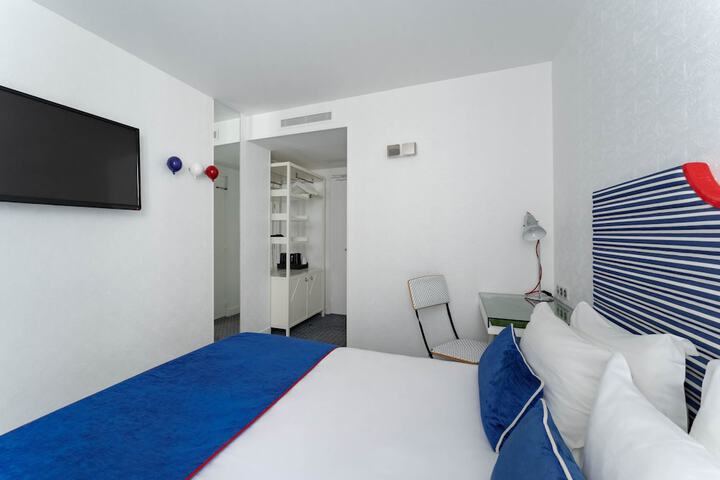 Room 37 of 114