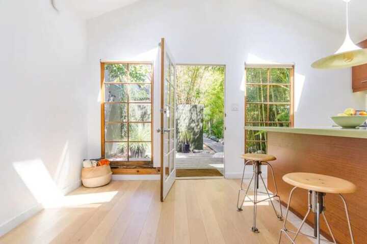 Room 2 of 20