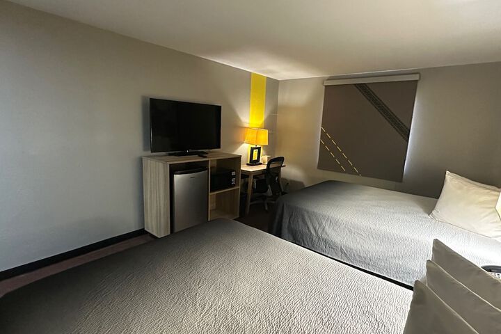 Room 12 of 26