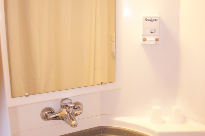 Room 8 of 22