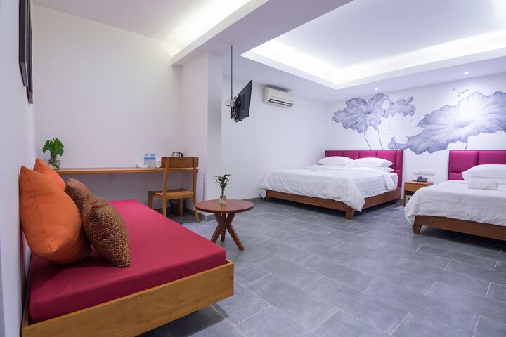 Room 25 of 105