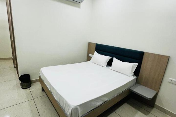 Hotel Loya Bti