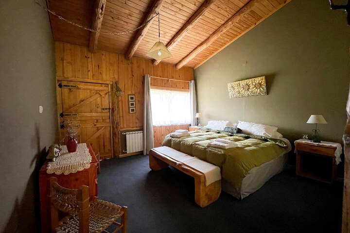 Room 3 of 52