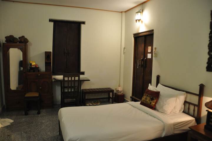 Room 39 of 161