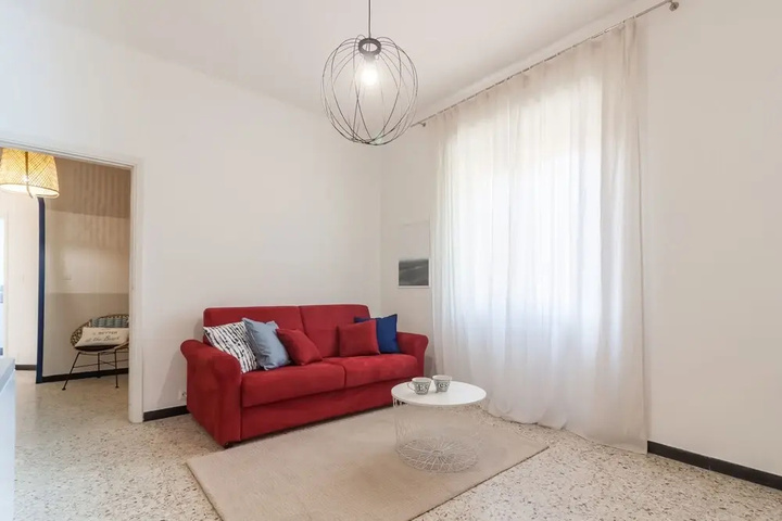 Room 4 of 15