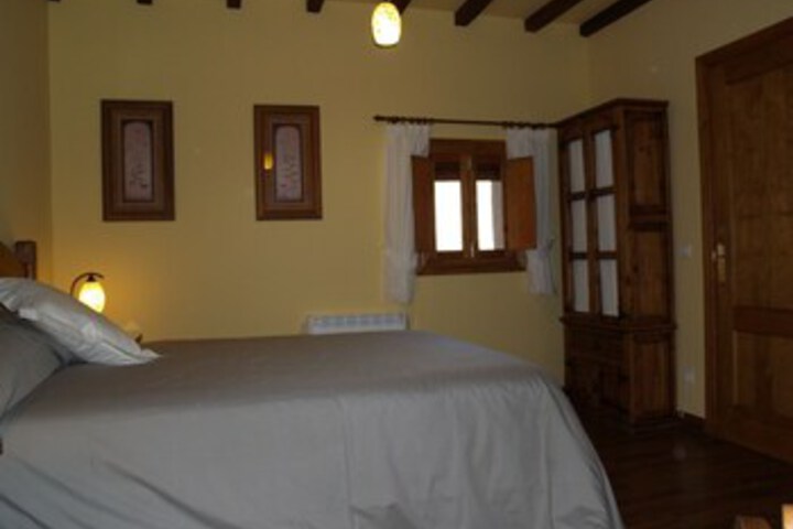 Room 21 of 27