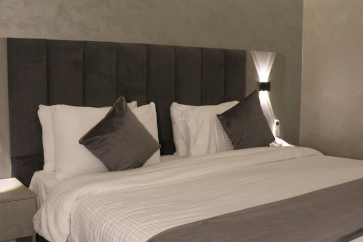 Room 4 of 56