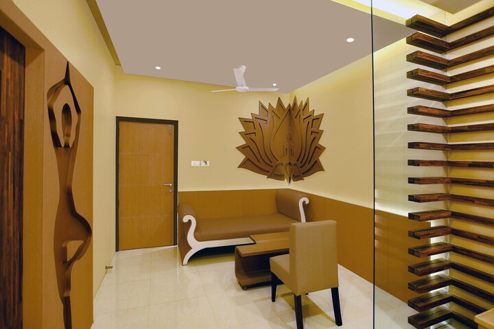 Room 15 of 32