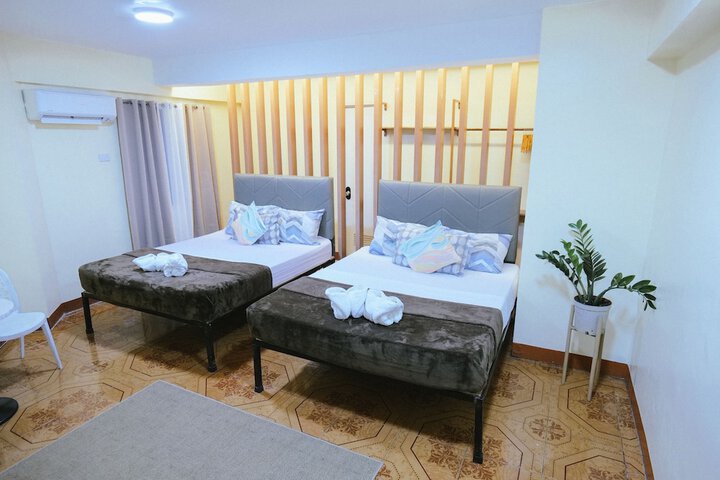 Room 7 of 27