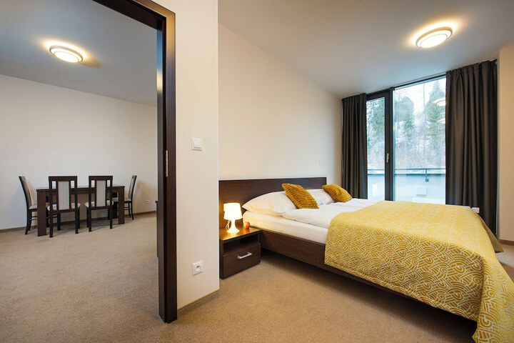 Room 44 of 126