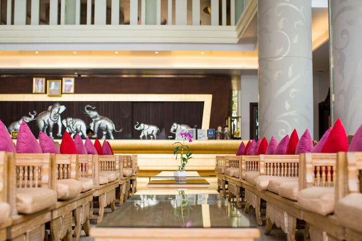 Guest Lobby