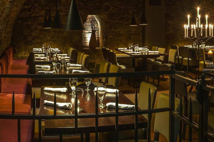 Dining 46 of 55