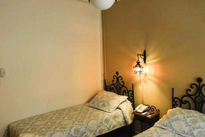 Room 24 of 46