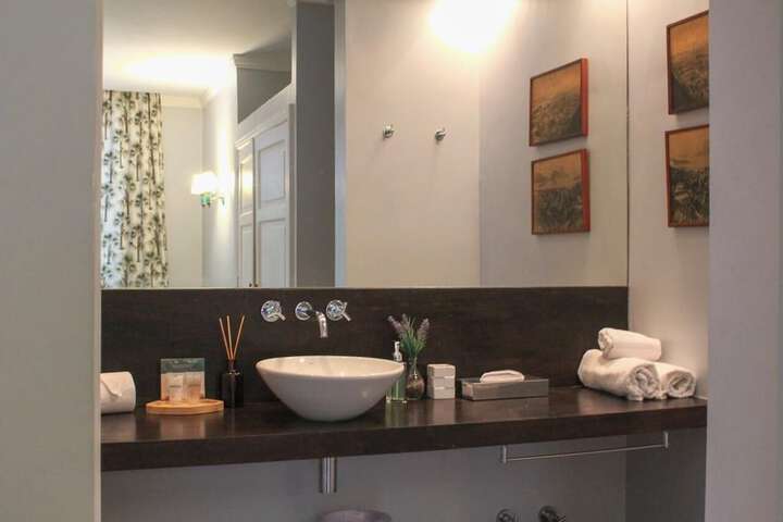 Room 15 of 23