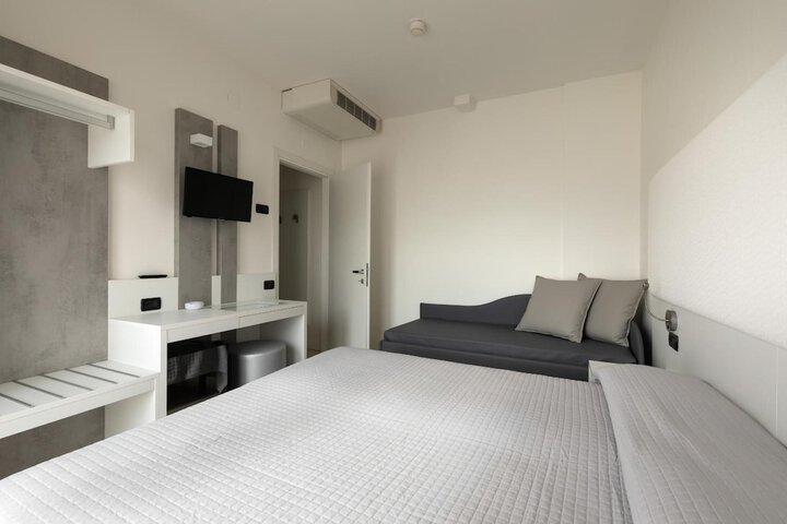 Room 12 of 59