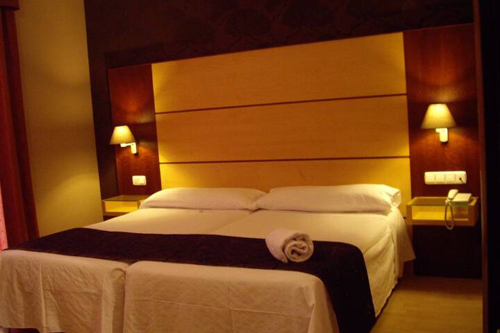 Room 6 of 30