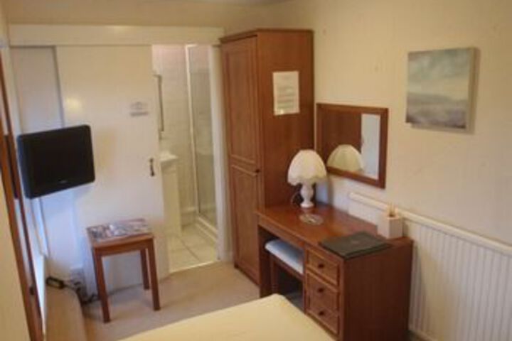 Room 48 of 61