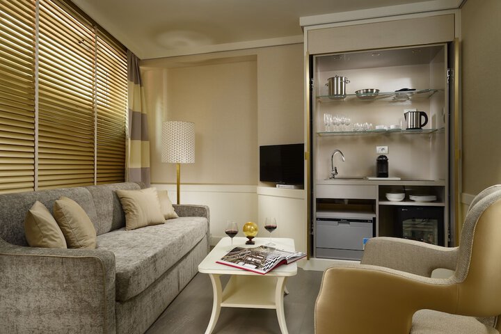 Private kitchenette
