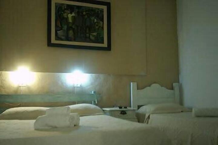 Room 33 of 37