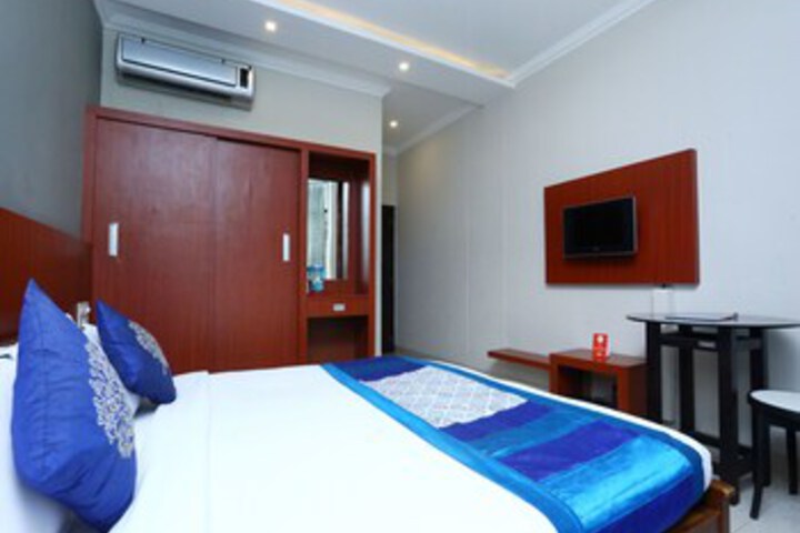 Room 27 of 28