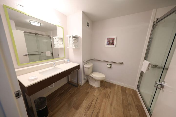 Bathroom shower