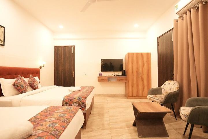 Room 20 of 48