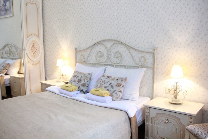 Room 7 of 20