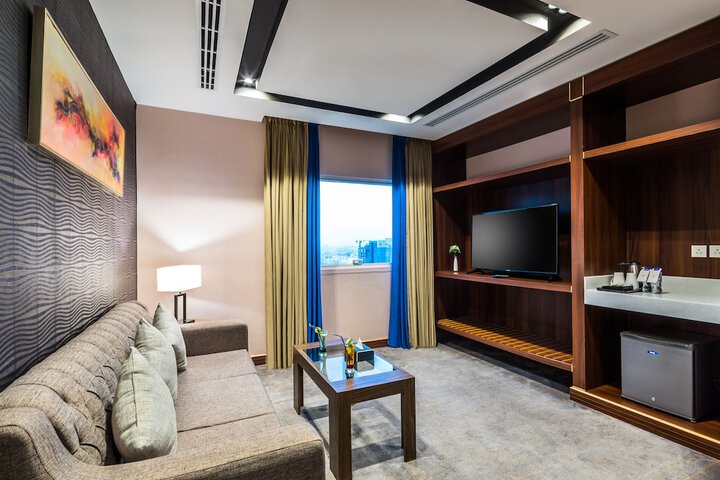 Room 25 of 52