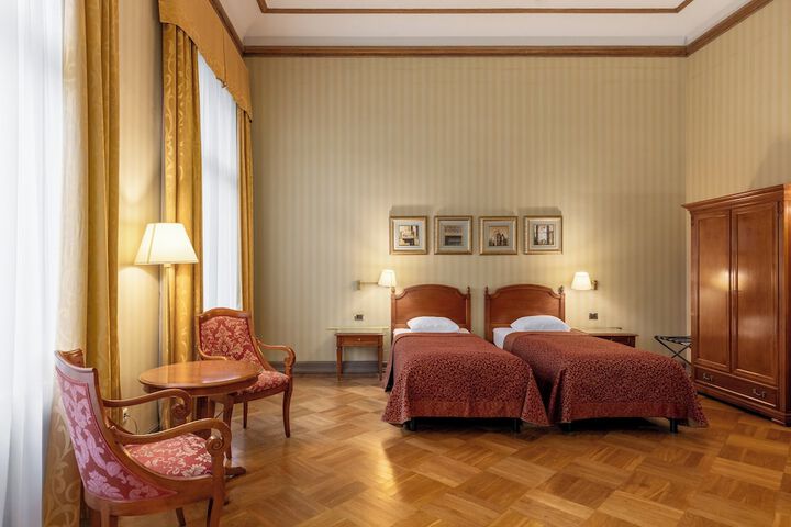 Room 35 of 75