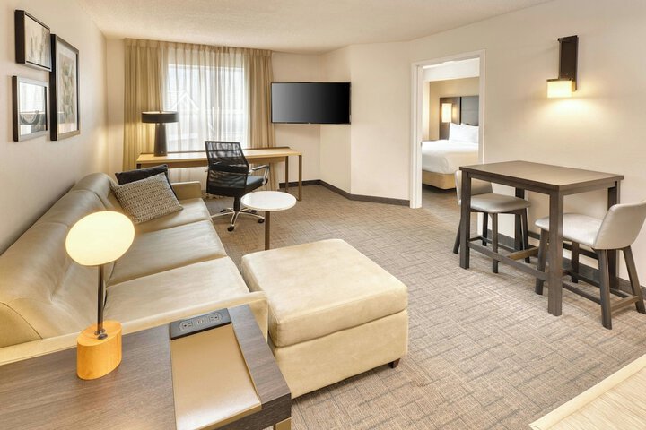 Room 11 of 34
