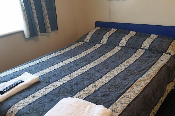 Room 4 of 10