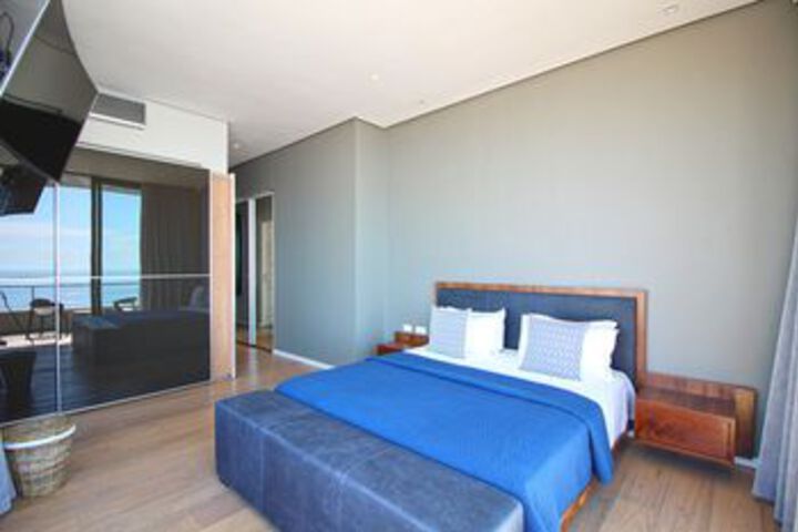 Room 14 of 36