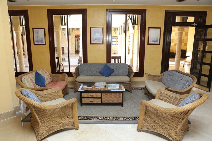 Guest Lobby