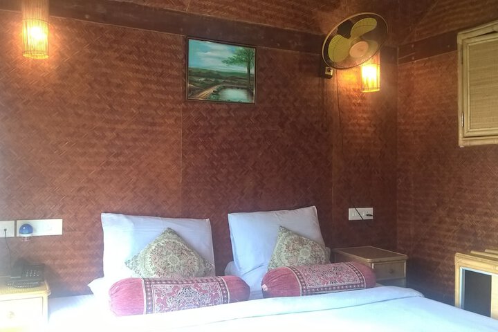 Room 5 of 53