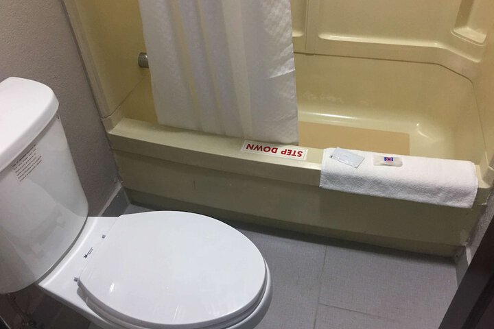 Room 34 of 46