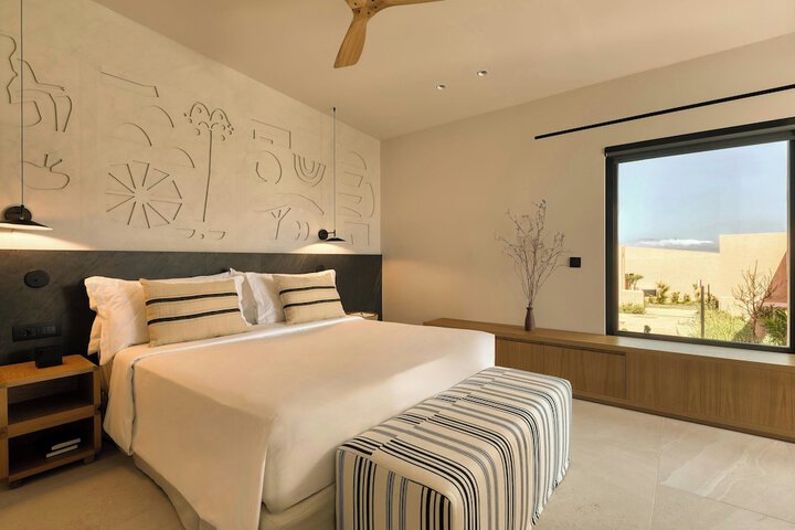 Room 15 of 130