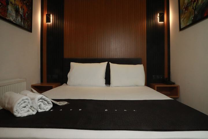 Room 9 of 20