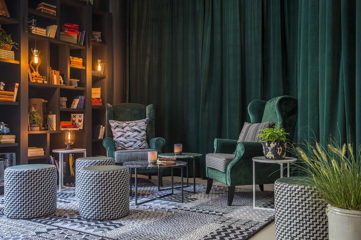 Guest Lobby