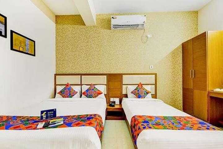 Room 17 of 23