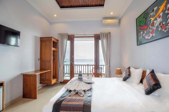 Room 4 of 32