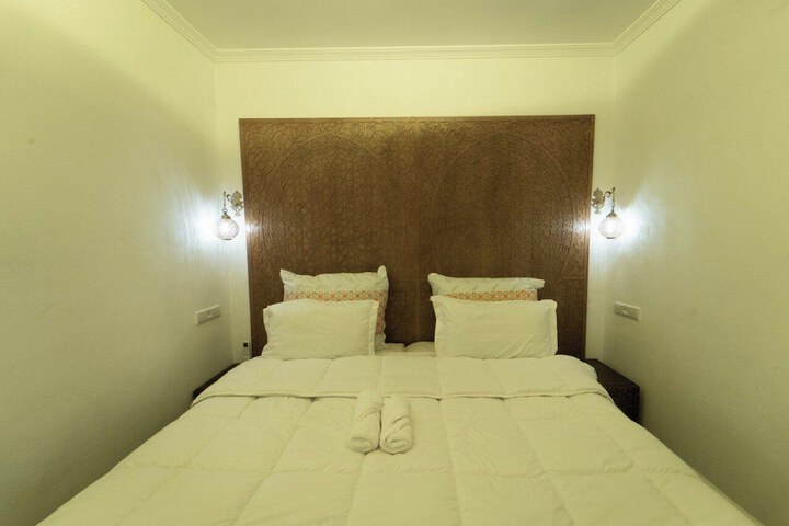 Room 4 of 50