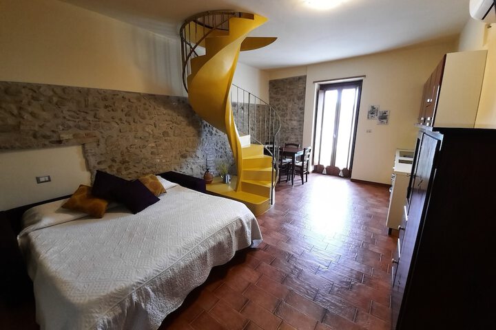 Room 28 of 92