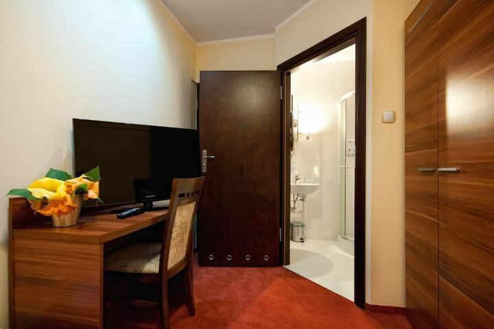Room 14 of 51